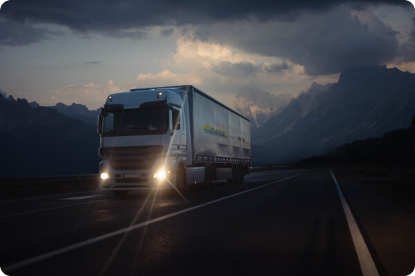 DANXILS lorry on the road at the night / Ciężarówka DANX na drodze w nocy